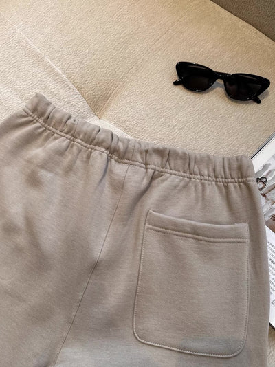 “Essential” Shorts Light Grey