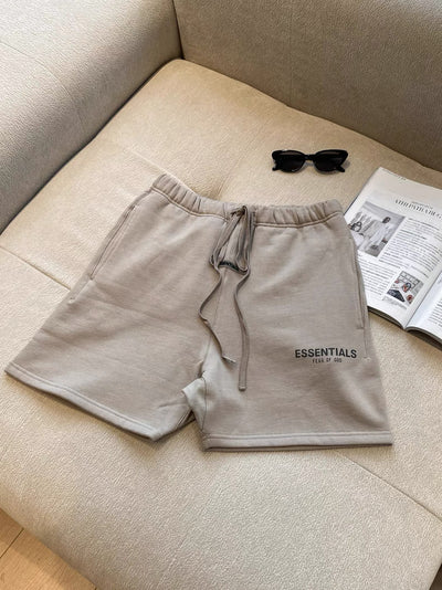 “Essential” Shorts Light Grey