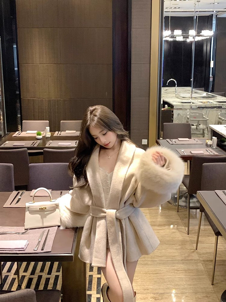 Virale Jacke mit Fellärmel